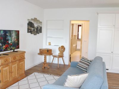 M&ouml;blierte 2-Zimmer-Wohnung in Chieming