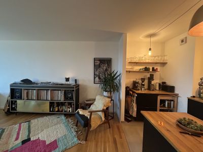 24.9.26 - 28.2.27 // m&ouml;bliert 2-Zimmer-Wohnung N&auml;he hermannstra&szlig;e, 11. Stock mit tollem Blick aufs Tempelhofer Feld