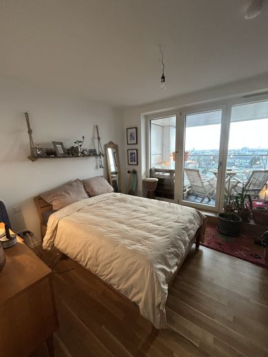 24.9.26 - 28.2.27 // m&ouml;bliert 2-Zimmer-Wohnung N&auml;he hermannstra&szlig;e, 11. Stock mit tollem Blick aufs Tempelhofer Feld
