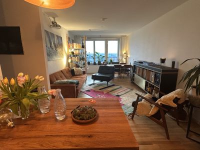 24.9.26 - 28.2.27 // m&ouml;bliert 2-Zimmer-Wohnung N&auml;he hermannstra&szlig;e, 11. Stock mit tollem Blick aufs Tempelhofer Feld