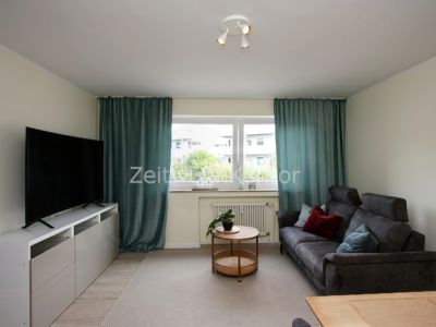 Ankommen & wohlf&uuml;hlen: Neu m&ouml;blierte 3-Zimmer-Wohnung mit Balkon, Stellplatz und Glasfaserinternet