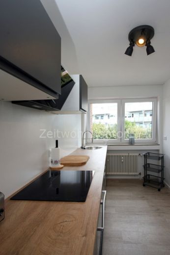 Ankommen & wohlf&uuml;hlen: Neu m&ouml;blierte 3-Zimmer-Wohnung mit Balkon, Stellplatz und Glasfaserinternet