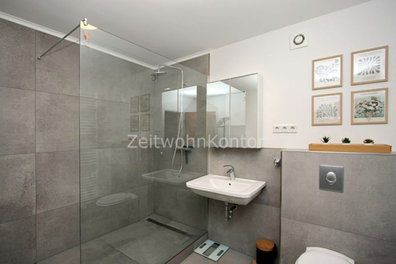 Ankommen & wohlf&uuml;hlen: Neu m&ouml;blierte 3-Zimmer-Wohnung mit Balkon, Stellplatz und Glasfaserinternet