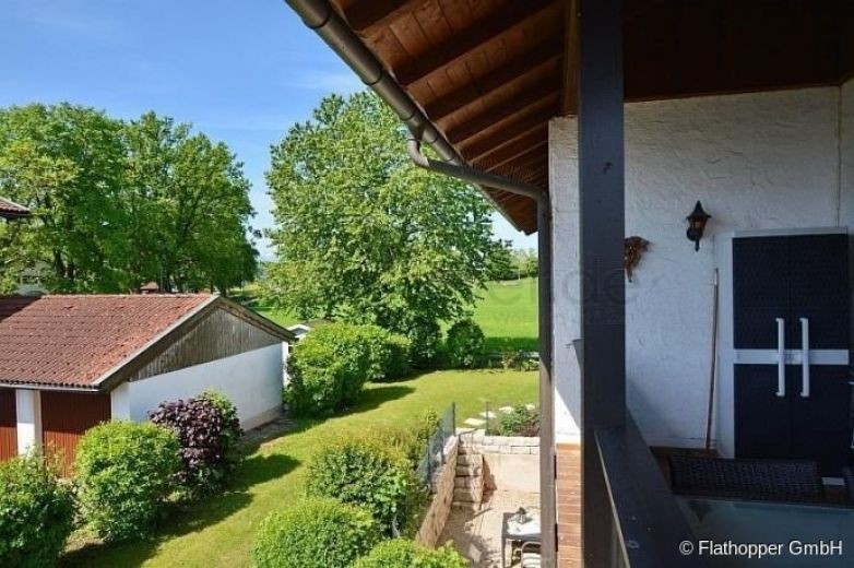 Ruhig gelegene 2-Zimmer-Wohnung mit Balkon in Chieming am Chiemsee