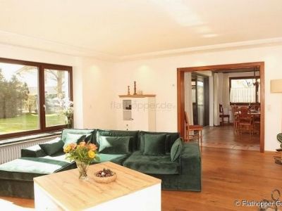 Einzigartiges, m&ouml;bliertes Haus in Gstadt am Chiemsee - Zwischenmiete -