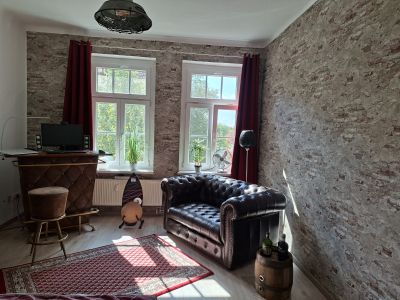 Gro&szlig;z&uuml;giges, m&ouml;bliertes 1 Zimmer Appartement 47m&sup2; zur tempor&auml;ren Untermiete