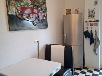 Gro&szlig;z&uuml;giges, m&ouml;bliertes 1 Zimmer Appartement 47m&sup2; zur tempor&auml;ren Untermiete
