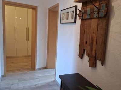 Gro&szlig;z&uuml;giges, m&ouml;bliertes 1 Zimmer Appartement 47m&sup2; zur tempor&auml;ren Untermiete