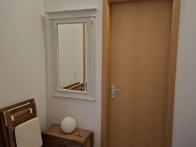 Gro&szlig;z&uuml;giges, m&ouml;bliertes 1 Zimmer Appartement 47m&sup2; zur tempor&auml;ren Untermiete