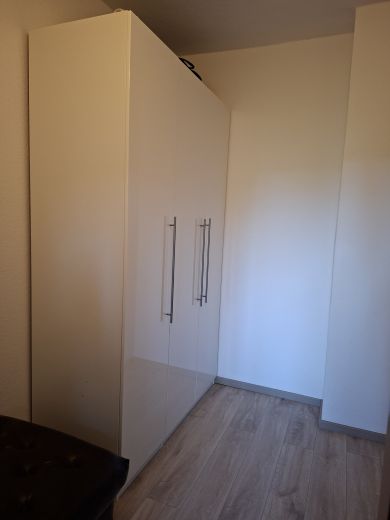 Gro&szlig;z&uuml;giges, m&ouml;bliertes 1 Zimmer Appartement 47m&sup2; zur tempor&auml;ren Untermiete