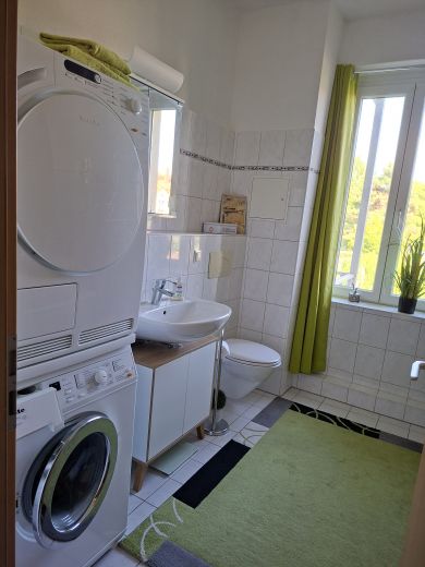 Gro&szlig;z&uuml;giges, m&ouml;bliertes 1 Zimmer Appartement 47m&sup2; zur tempor&auml;ren Untermiete