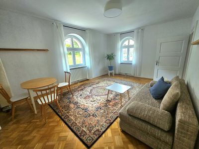 Wohnen auf Zeit im charmanten Altbau &ndash; ruhige & voll m&ouml;blierte 2-ZKB in B&uuml;hl-Neusatz