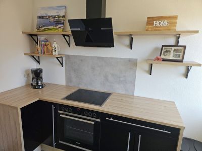 Wohnen auf Zeit im charmanten Altbau &ndash; ruhige & voll m&ouml;blierte 2-ZKB in B&uuml;hl-Neusatz