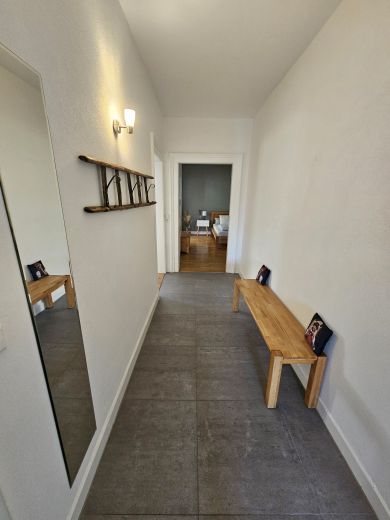 Wohnen auf Zeit im charmanten Altbau &ndash; ruhige & voll m&ouml;blierte 2-ZKB in B&uuml;hl-Neusatz