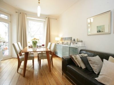 Wohnen auf Zeit - supersch&ouml;ne 3 Zi Altbauwohnung mit Balkon in HH Eimsb&uuml;ttel