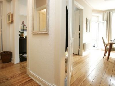 Wohnen auf Zeit - supersch&ouml;ne 3 Zi Altbauwohnung mit Balkon in HH Eimsb&uuml;ttel