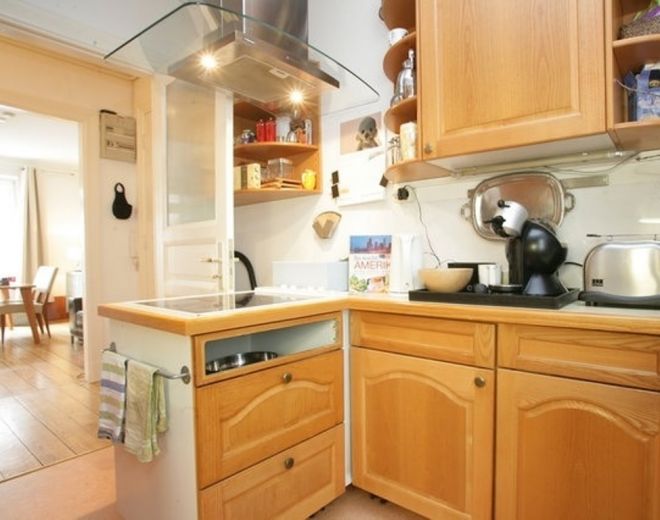 Wohnen auf Zeit - supersch&ouml;ne 3 Zi Altbauwohnung mit Balkon in HH Eimsb&uuml;ttel