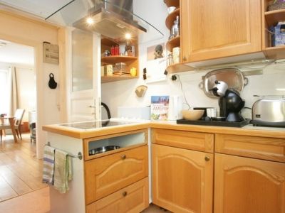 Wohnen auf Zeit - supersch&ouml;ne 3 Zi Altbauwohnung mit Balkon in HH Eimsb&uuml;ttel