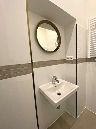 Sehr sch&ouml;n eingerichtetes 1-Zimmer Apartment in der Stadtmitte