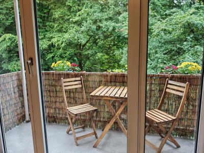 Helle m&ouml;blierte Wohnung im Gr&uuml;nen in Barmbek zur Zwischenmiete