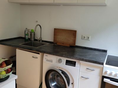 Helle m&ouml;blierte Wohnung im Gr&uuml;nen in Barmbek zur Zwischenmiete