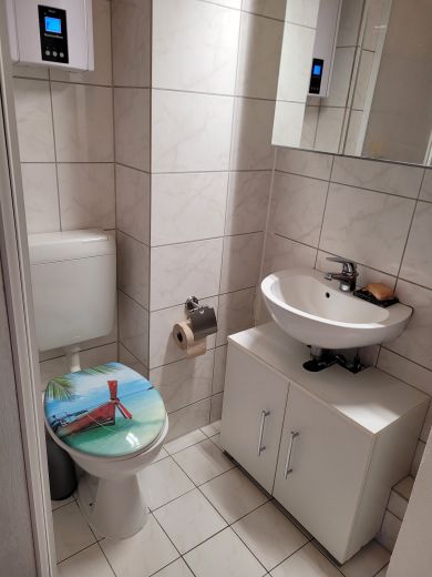 Helle m&ouml;blierte Wohnung im Gr&uuml;nen in Barmbek zur Zwischenmiete