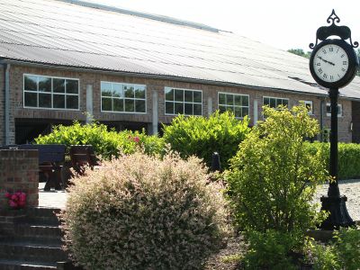 1 Zimmer m&ouml;bliert im Gr&uuml;nen (Pferdehof)