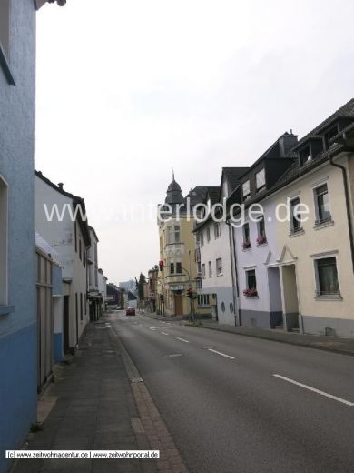 INTERLODGE Siegburg: Modern m&ouml;blierte und komplett ausgestattete sch&ouml;ne Altbauwohnung.