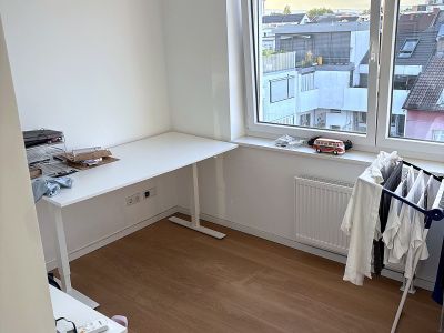 M&ouml;blierte 3-Zi-Penthouse Wohnung im Ostend, Terrasse, EZB-Blick, 01.01.&ndash;28.02.2027