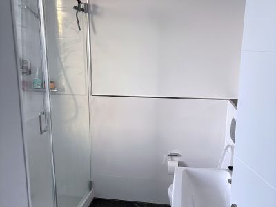 M&ouml;blierte 3-Zi-Penthouse Wohnung im Ostend, Terrasse, EZB-Blick, 01.01.&ndash;28.02.2027