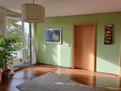 Vollm&ouml;blierte 3-Zi.-Wohnung mit Balkon in L&uuml;neburg &ndash; auf Zeit