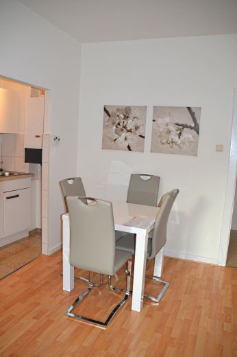 Unterbilk: moderne und helle 2-Zimmer Wohnung