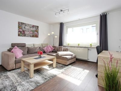 Hochwertig modern m&ouml;blierte 3 Raum-Wohnung mit aktivem WLAN und Balkon