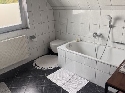 Wohnung komplett m&ouml;bliert auf Zeit vom 01.01.27-30.06.27 ggf. auch flexibel