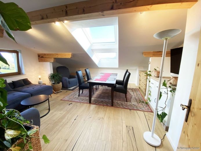 M&ouml;blierte 3-Zimmer-Dachgeschosswohnung in Eggst&auml;tt