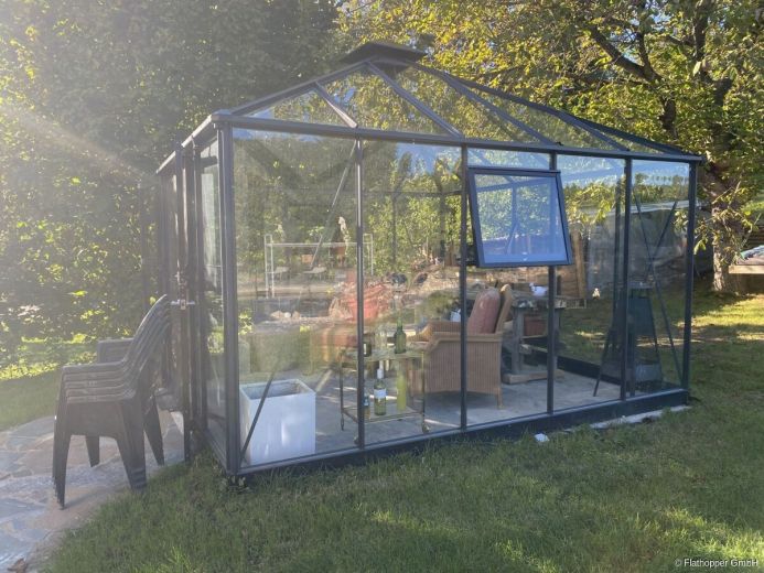M&ouml;blierte 3-Zimmer-Dachgeschosswohnung in Eggst&auml;tt