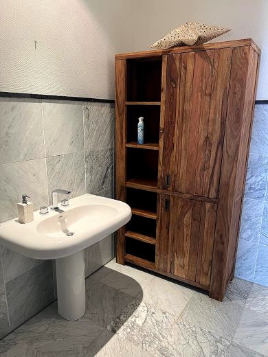 Unterbilk: Helle 3-Zimmer-Wohnung mit Sauna und Kamin