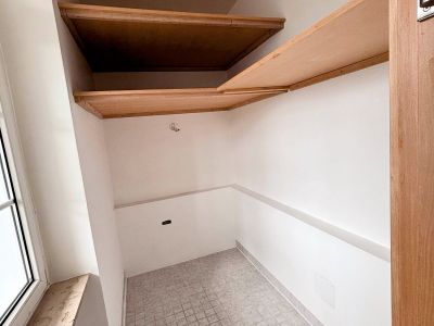 Unterbilk: Helle 3-Zimmer-Wohnung mit Sauna und Kamin
