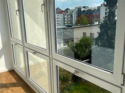 Unterbilk: Helle 3-Zimmer-Wohnung mit Sauna und Kamin