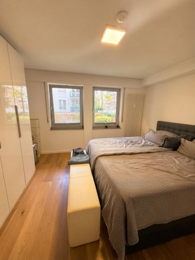 Oberkassel: 2-Zimmmer- Wohnung mit Stellplatz