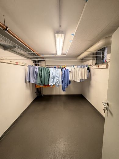 Oberkassel: 2-Zimmmer- Wohnung mit Stellplatz