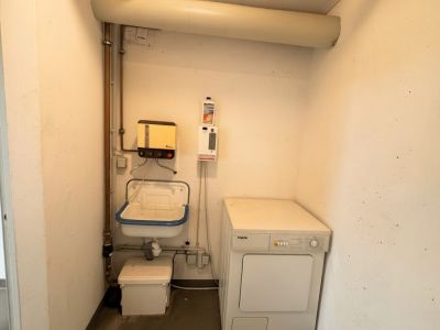 Oberkassel: 2-Zimmmer- Wohnung mit Stellplatz