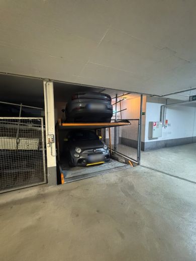 Oberkassel: 2-Zimmmer- Wohnung mit Stellplatz