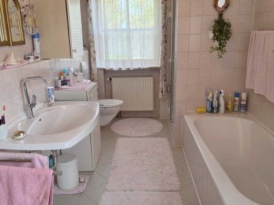 M&ouml;blierte Doppelhaush&auml;lfte in Stephanskirchen