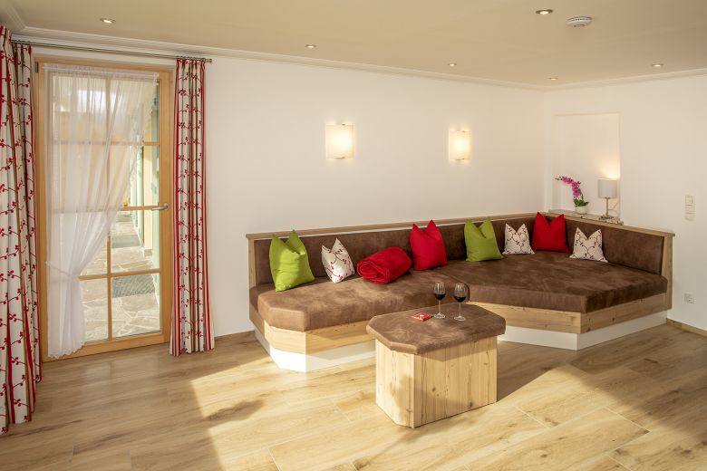 m&ouml;blierte 3-Zimmer-Wohnung mit Terrasse auf Zeit