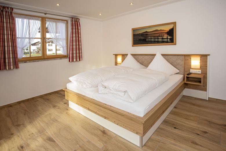 m&ouml;blierte 3-Zimmer-Wohnung mit Terrasse auf Zeit