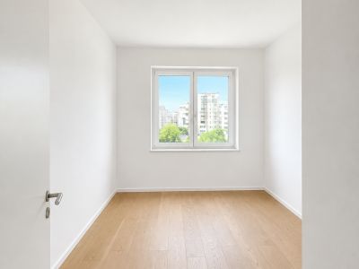 Modernes Wohnen mit gro&szlig;z&uuml;gigem Balkon und Tiefgaragenstellplatz. Barrierefrei