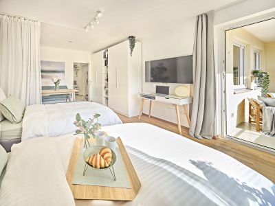 Mitarbeiterwohnung f&uuml;r 3-6 Personen, 4-Zi, 2 Balkone, Parken, 10 Min.  z.B. zu BMW/MAN