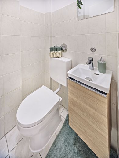 Mitarbeiterwohnung f&uuml;r 3-6 Personen, 4-Zi, 2 Balkone, Parken, 10 Min.  z.B. zu BMW/MAN