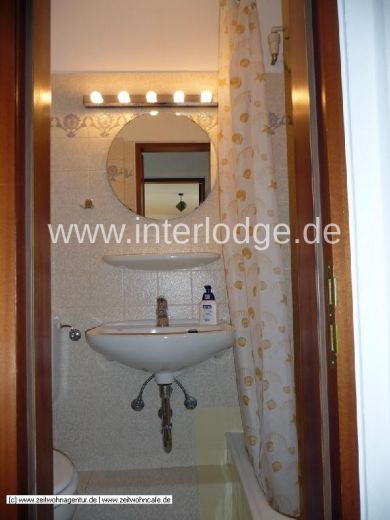 INTERLODGE K&ouml;ln: Gem&uuml;tliche und komplett m&ouml;blierte Dachgescho&szlig;wohnung